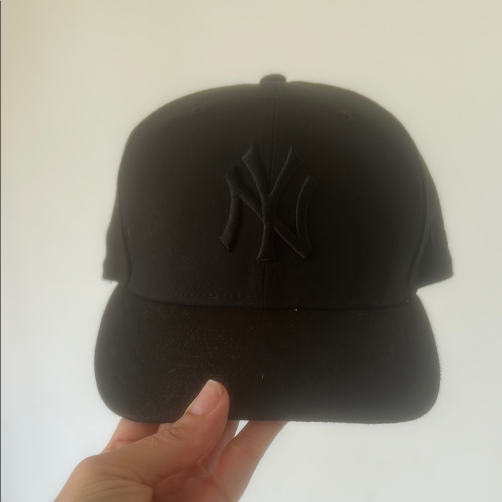 Black Baseball Cap